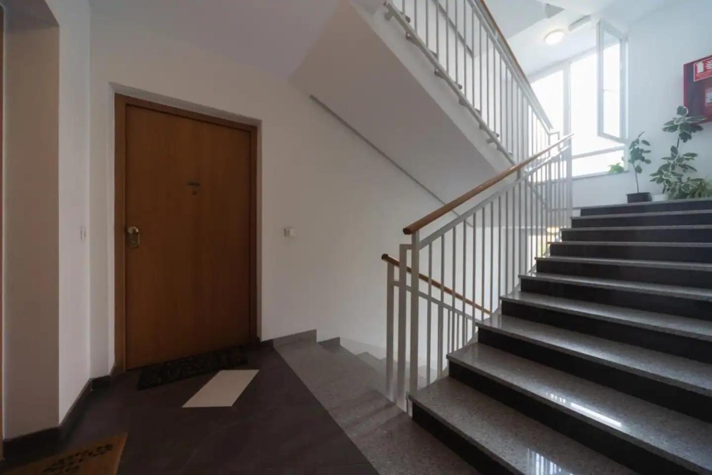 Well-Equipped Apartment With Free Parking زغرب المظهر الخارجي الصورة